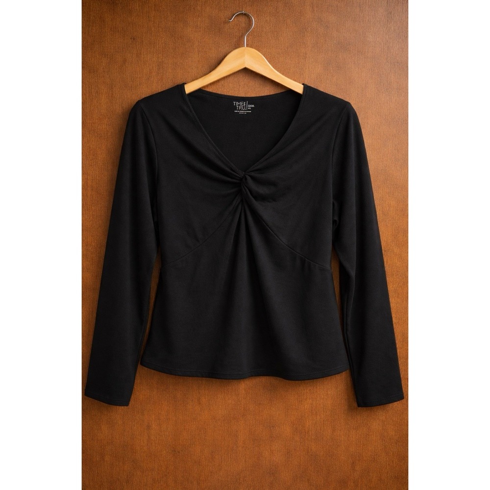 Time and Tru - Women's Twist Front Top - Size XL (16-18) - Black